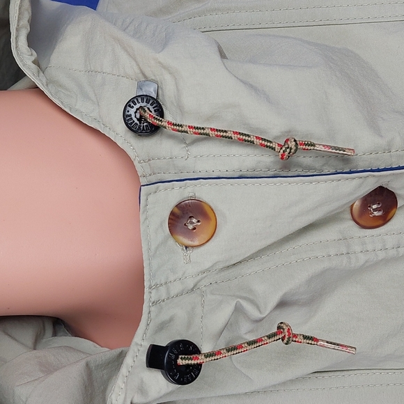 Woman's winter jacket - Picture 3 of 10